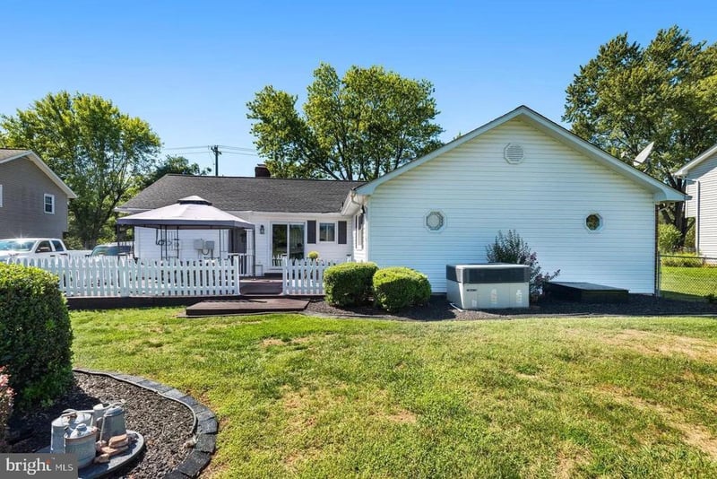 3105 James Madison Hw, Haymarket, VA 20169