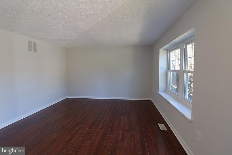 11 Mountain Laurel Ct, Gaithersburg, MD 20879