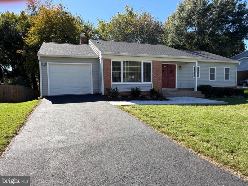 7907 Colorado Springs Dr, Springfield, VA 22153