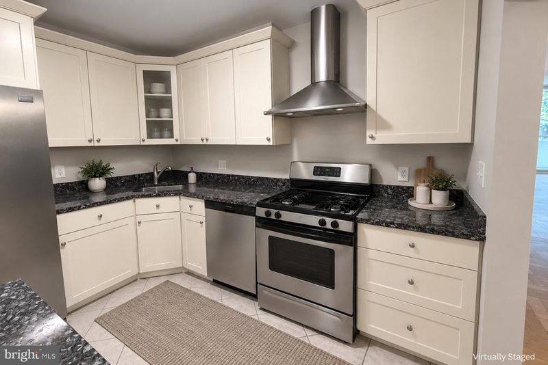 5101 River Rd #411, Bethesda, MD 20816