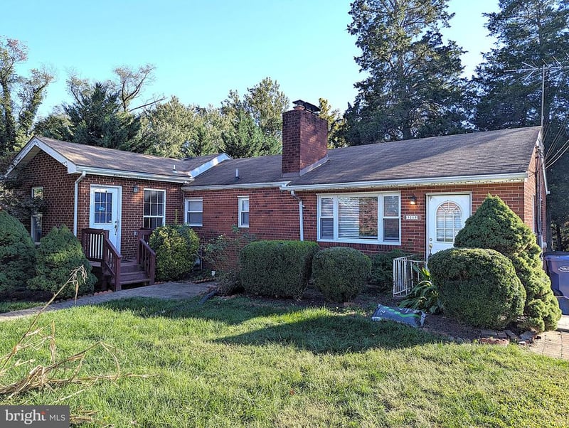 3215 Apex Cir, Falls Church, VA 22044