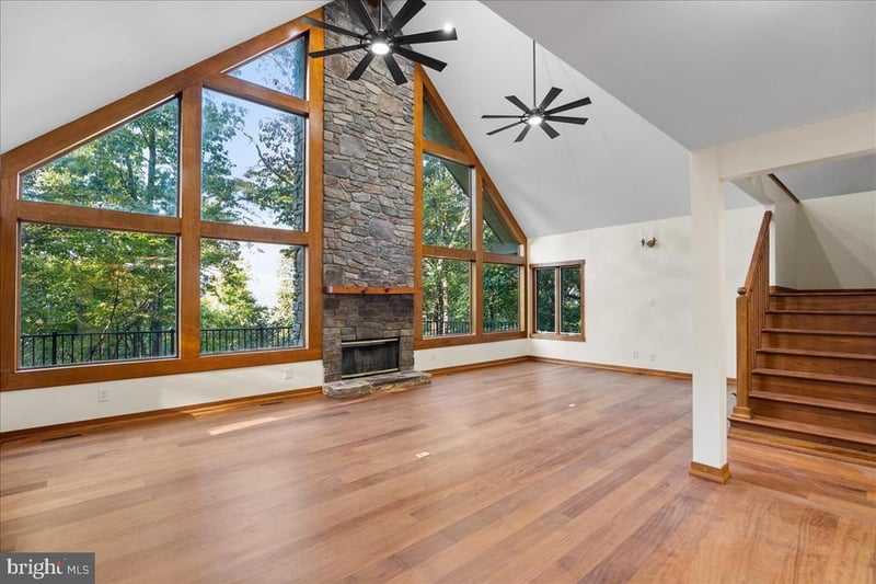 1388 Granny Smith Rd, Linden, VA 22642