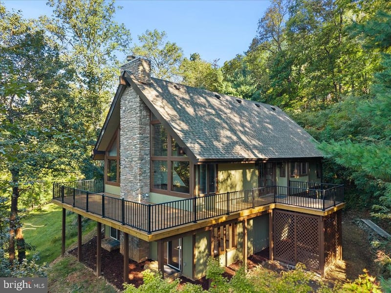 1388 Granny Smith Rd, Linden, VA 22642