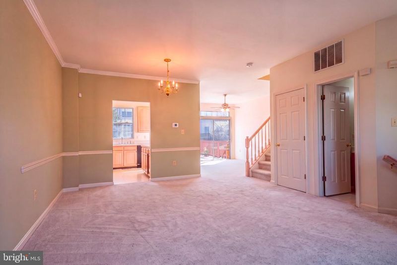47679 Comer Sq, Sterling, VA 20165