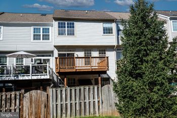 47679 Comer Sq, Sterling, VA 20165