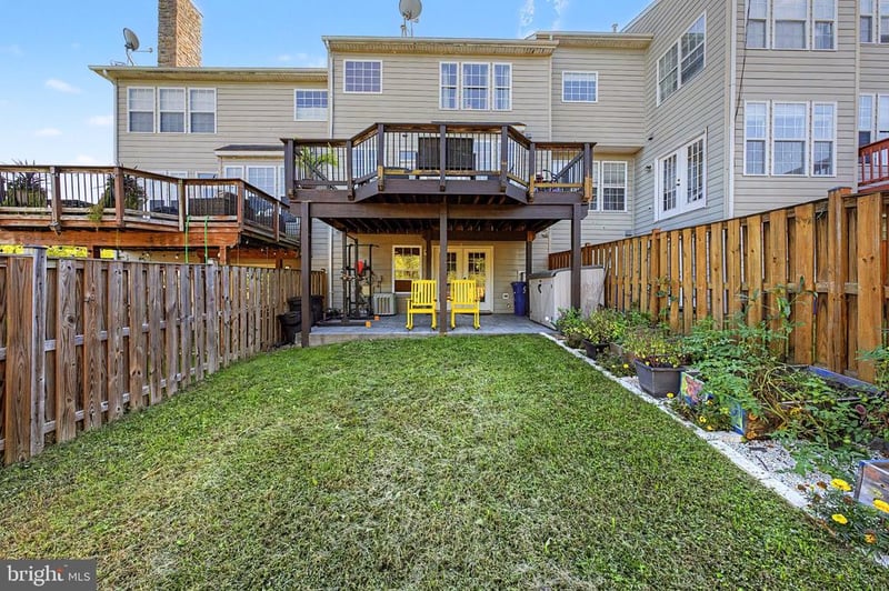 802 Linfield Ter NE, Leesburg, VA 20176