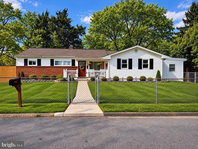 200 Fernglen Ave, Glen Burnie, MD 21061