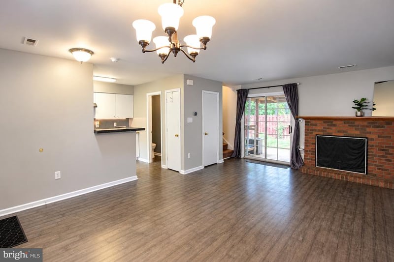 205 Wind Ridge Dr, Stafford, VA 22554