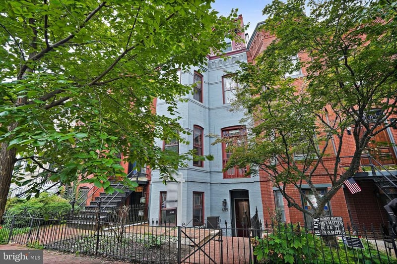 409 Constitution Ave NE #3, Washington, DC 20002