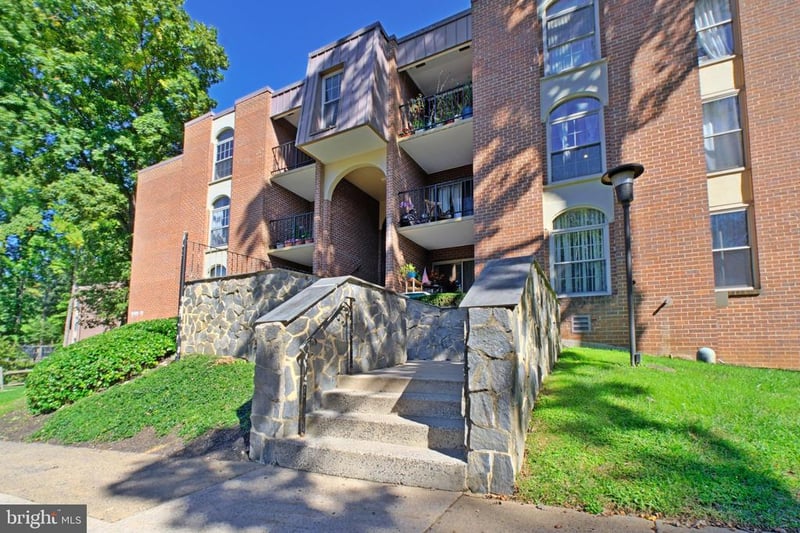 8312 Tobin Rd #31, Annandale, VA 22003