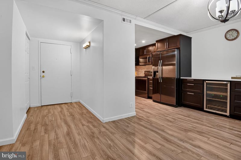 7721 Tremayne Pl #202, Mclean, VA 22102