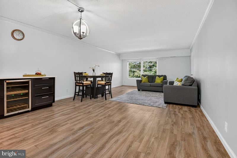 7721 Tremayne Pl #202, Mclean, VA 22102