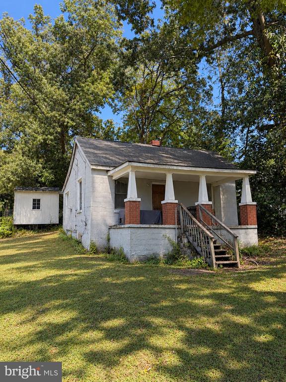71 Pegs Ln, Fredericksburg, VA 22405
