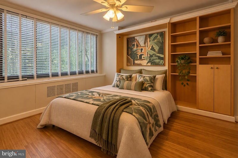 1011 Arlington Blvd #208, Arlington, VA 22209