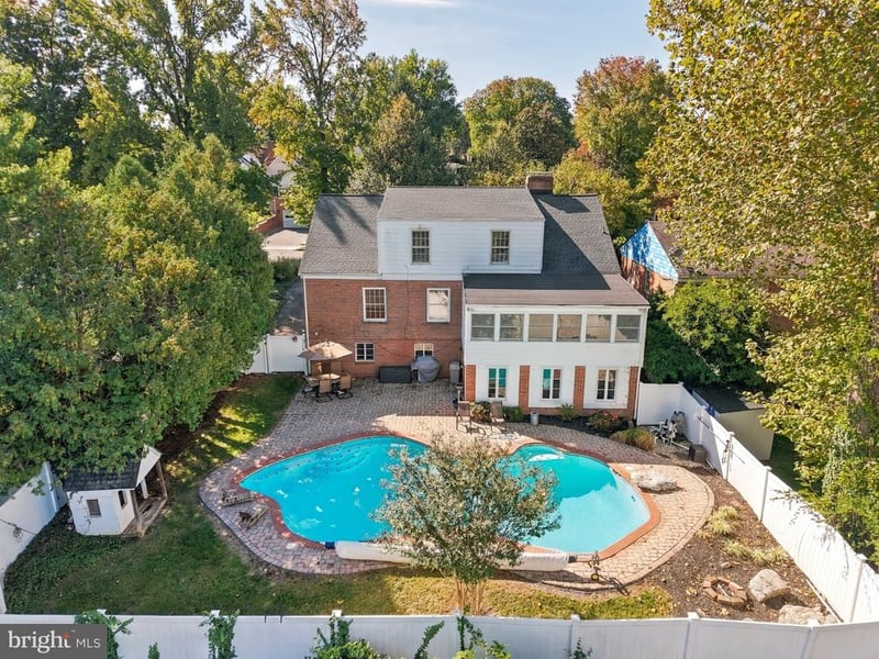 718 Academy Cir, Winchester, VA 22601