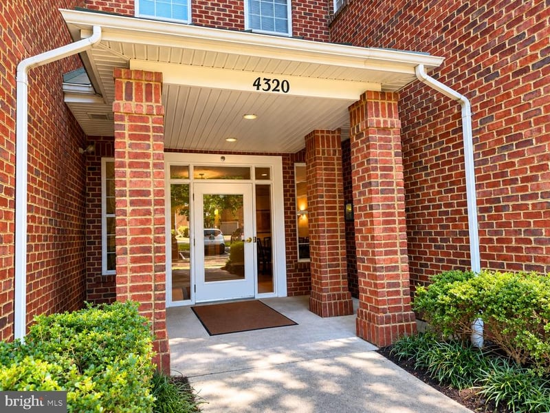 4320 Cannon Ridge Ct #51, Fairfax, VA 22033