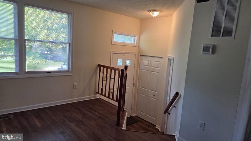 6044 Chicory Pl, Alexandria, VA 22310
