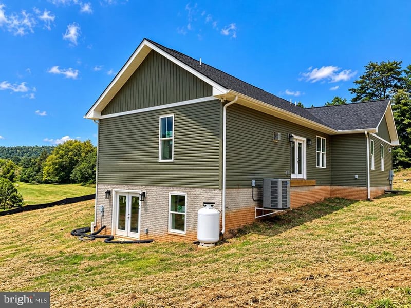 9452 Moses Pl, Culpeper, VA 22701