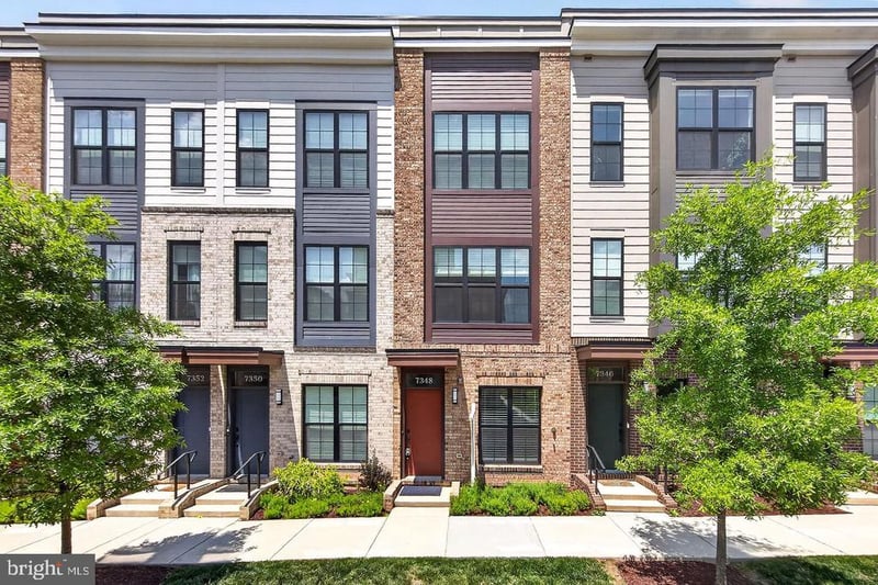 7348 Blade Dr, Falls Church, VA 22042