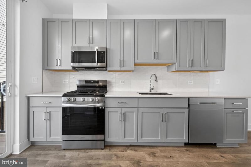 7348 Blade Dr, Falls Church, VA 22042