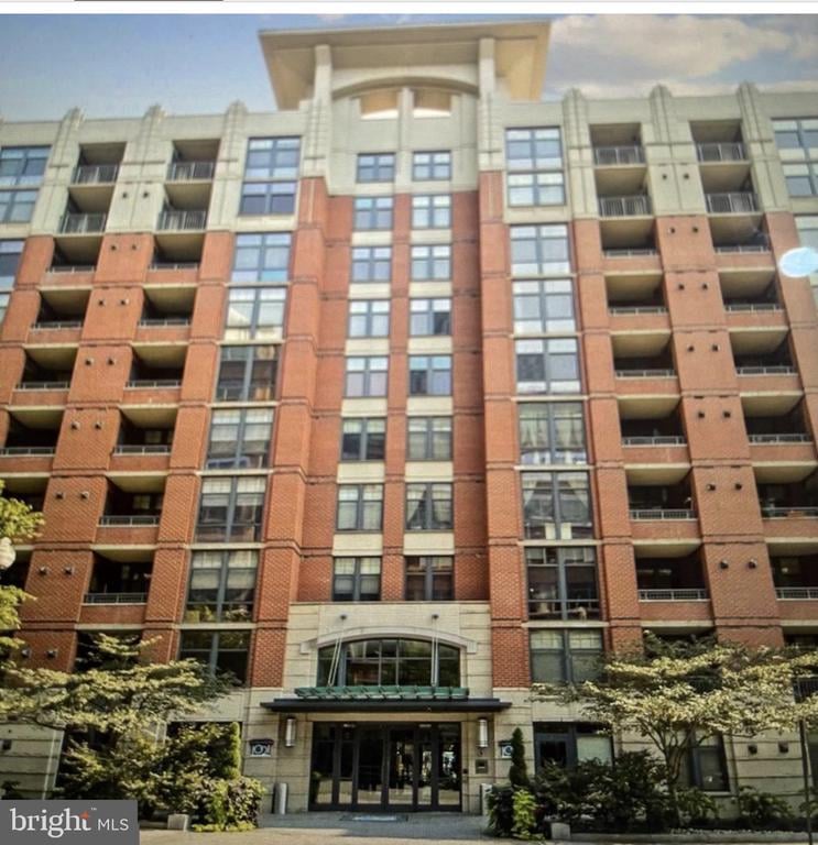 1021 N Garfield St #543, Arlington, VA 22201