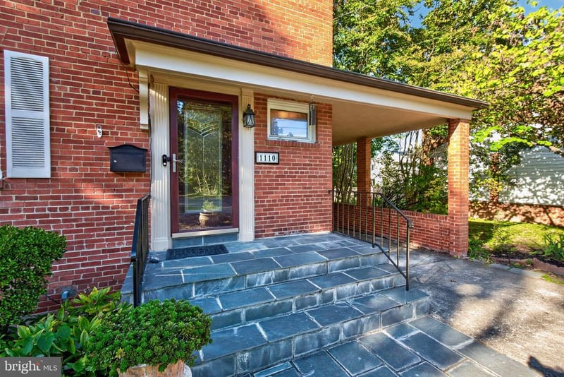 1110 Holton Ln, Takoma Park, MD 20912