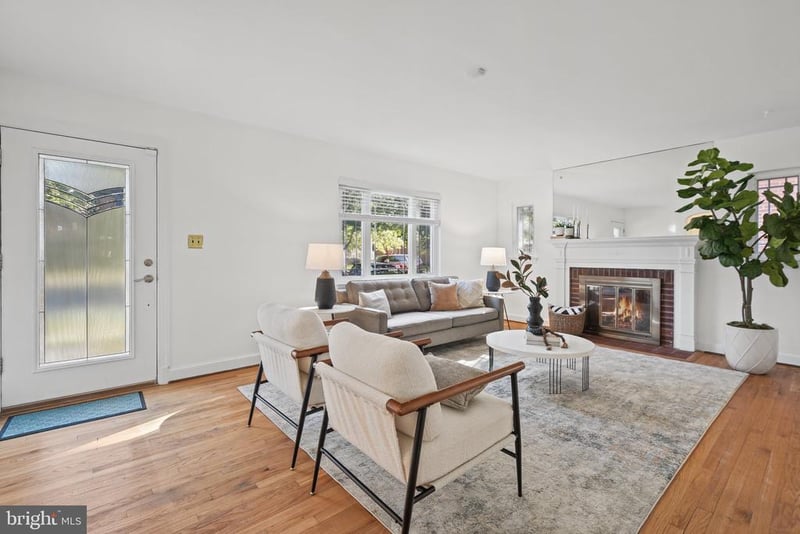 1110 Holton Ln, Takoma Park, MD 20912