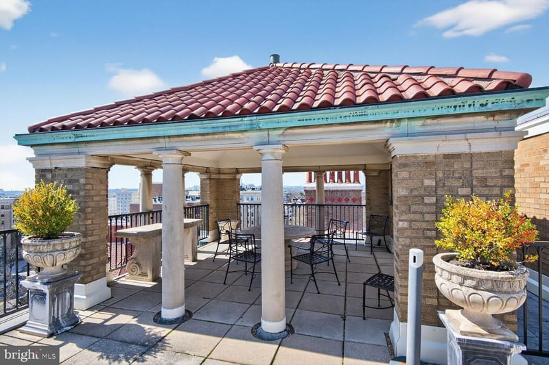 1901 NW Wyoming Ave NW #52, Washington, DC 20009