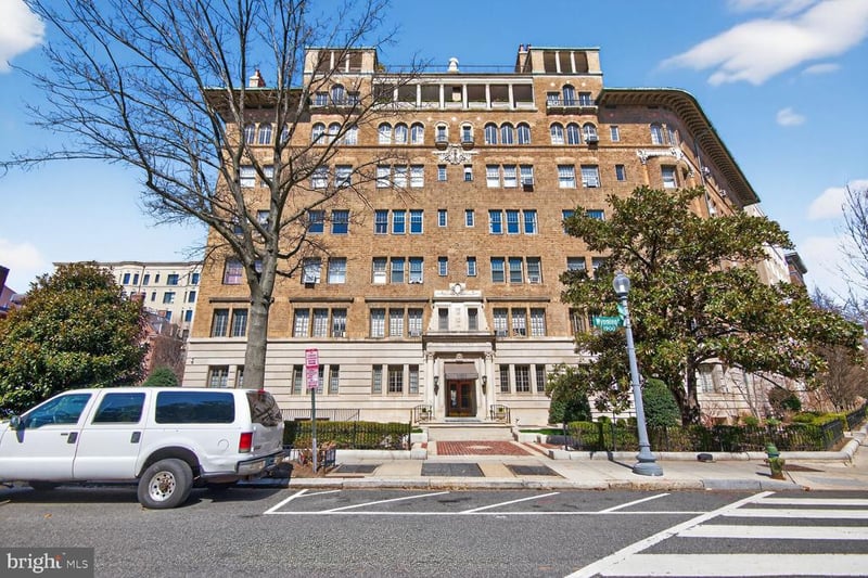 1901 NW Wyoming Ave NW #52, Washington, DC 20009