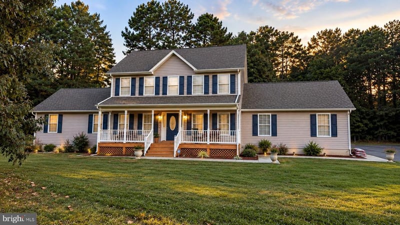 111 Azalea Rd, Colonial Beach, VA 22443