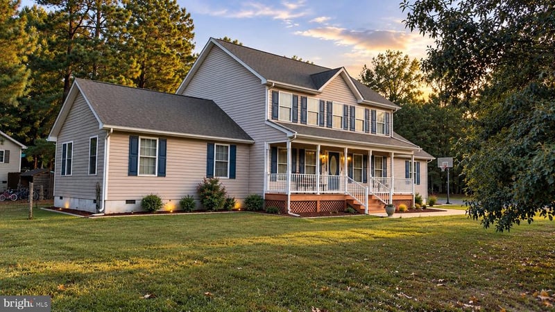 111 Azalea Rd, Colonial Beach, VA 22443