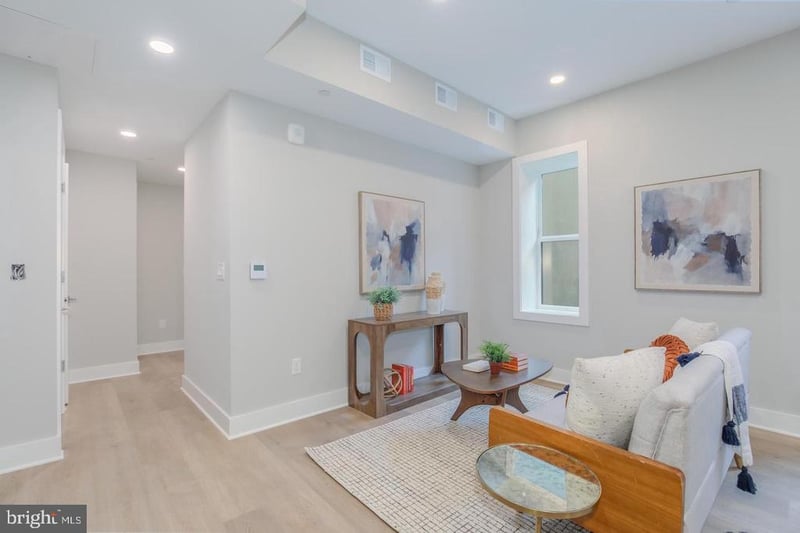 933 N St NW #207, Washington, DC 20001