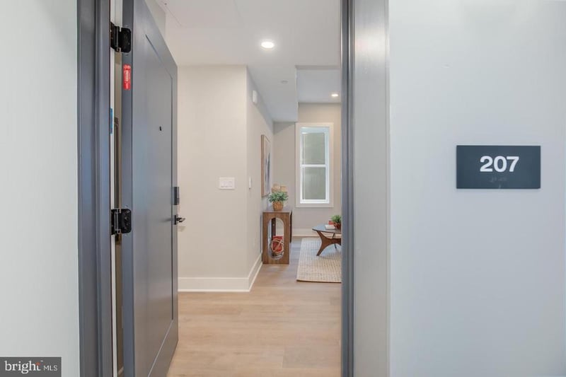 933 N St NW #207, Washington, DC 20001