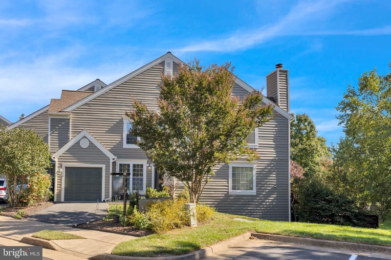 21178 Wildflower Sq, Ashburn, VA 20147