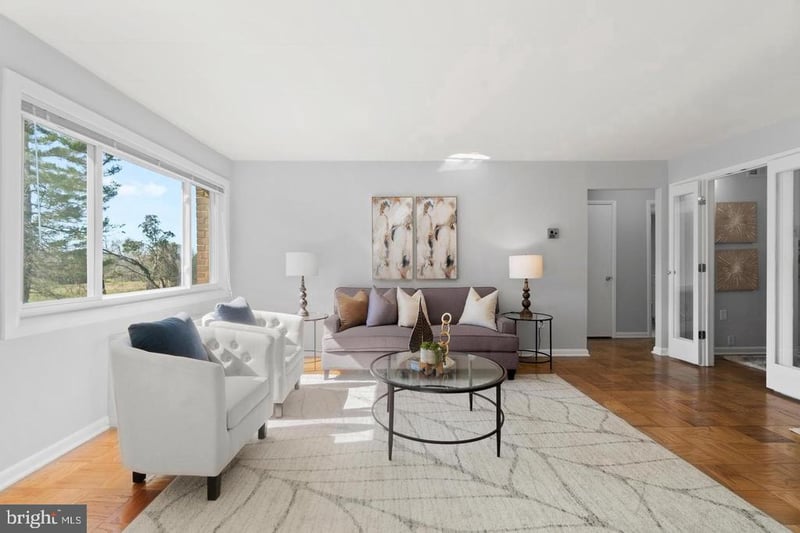4800 Chevy Chase Dr #308, Chevy Chase, MD 20815