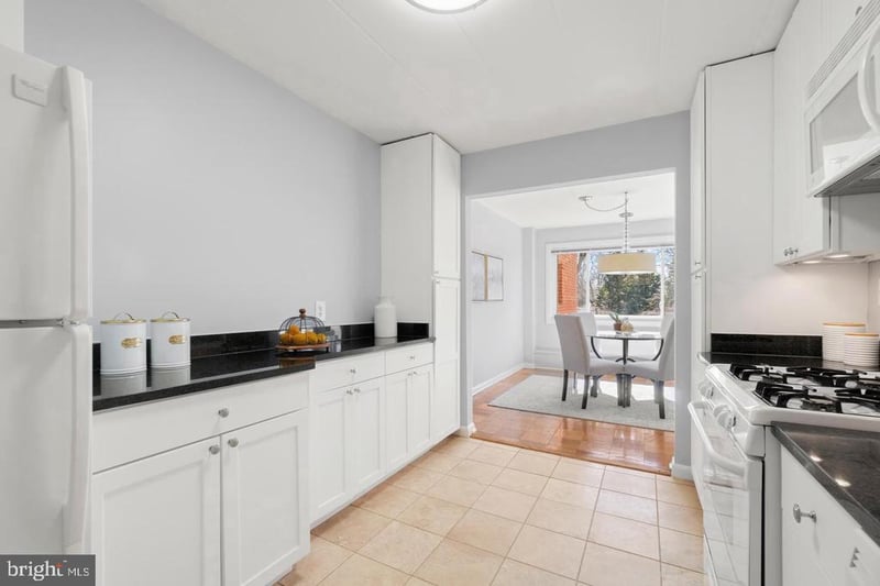 4800 Chevy Chase Dr #308, Chevy Chase, MD 20815