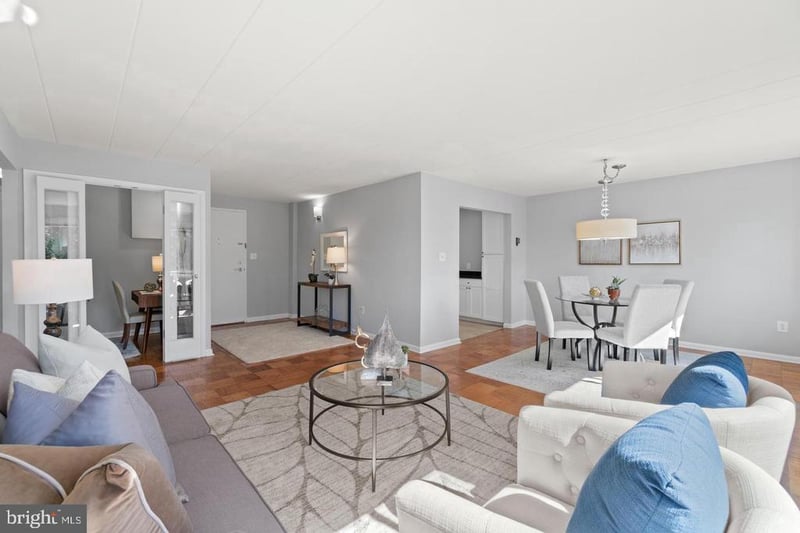 4800 Chevy Chase Dr #308, Chevy Chase, MD 20815