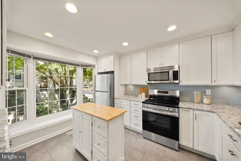 35 Fendall Ave, Alexandria, VA 22304