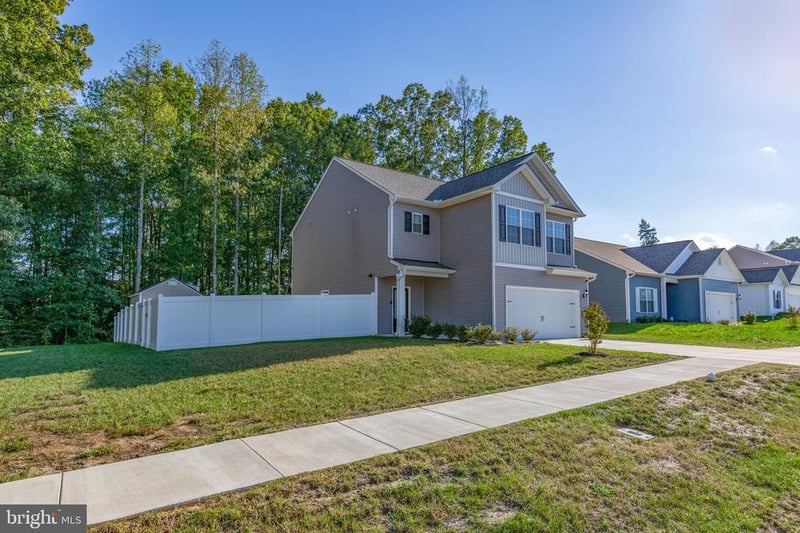 17258 Oliver Latney Ln, Bowling Green, VA 22427