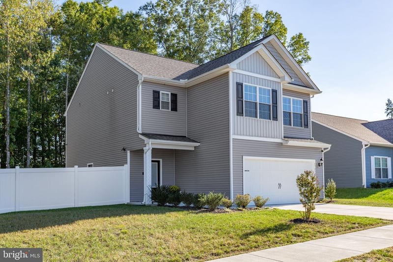 17258 Oliver Latney Ln, Bowling Green, VA 22427
