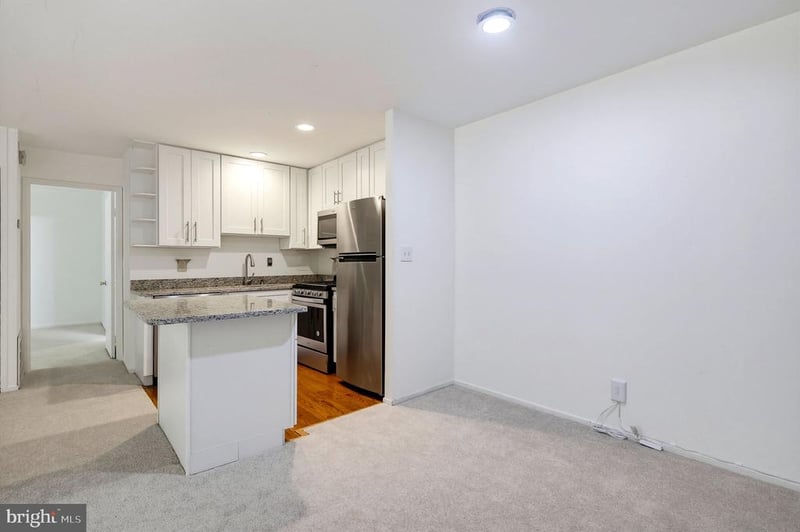 170 Talbott St #202, Rockville, MD 20852