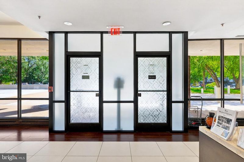 6301 Stevenson Ave #112, Alexandria, VA 22304