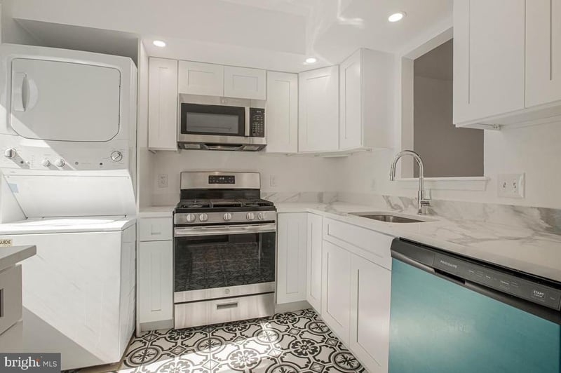 5490 Cedar Ln #C3, Columbia, MD 21044
