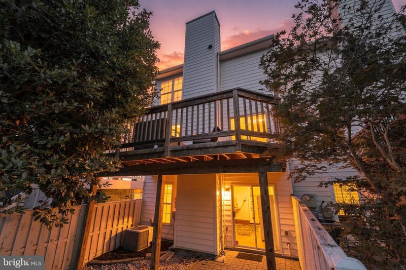 17338 Legacy Ter, Round Hill, VA 20141
