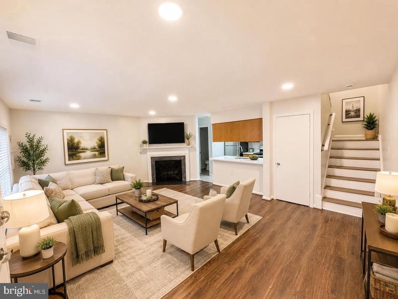 12167 Old Salem Ct, Woodbridge, VA 22192