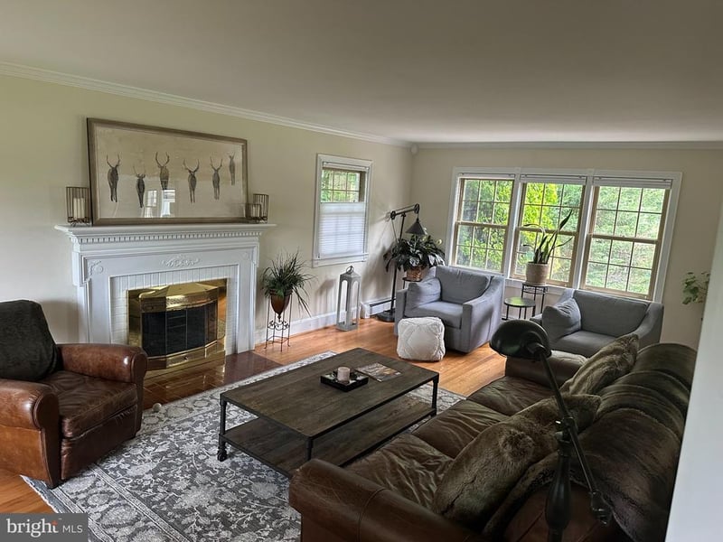15117 Rosecroft Rd, Rockville, MD 20853