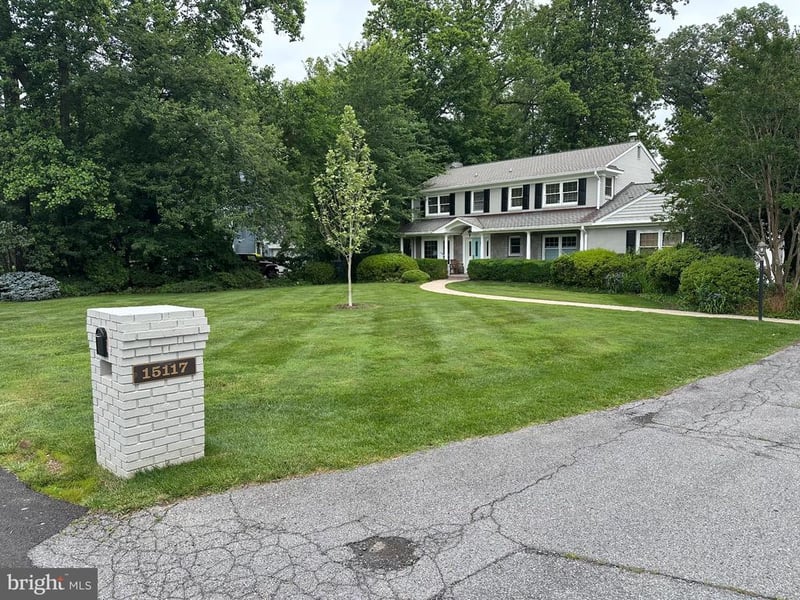 15117 Rosecroft Rd, Rockville, MD 20853