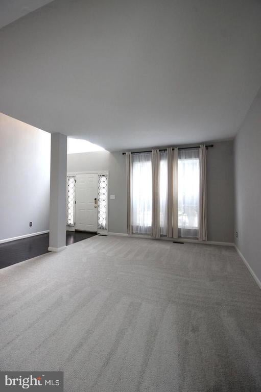 14015 Wood Rock Way, Centreville, VA 20121