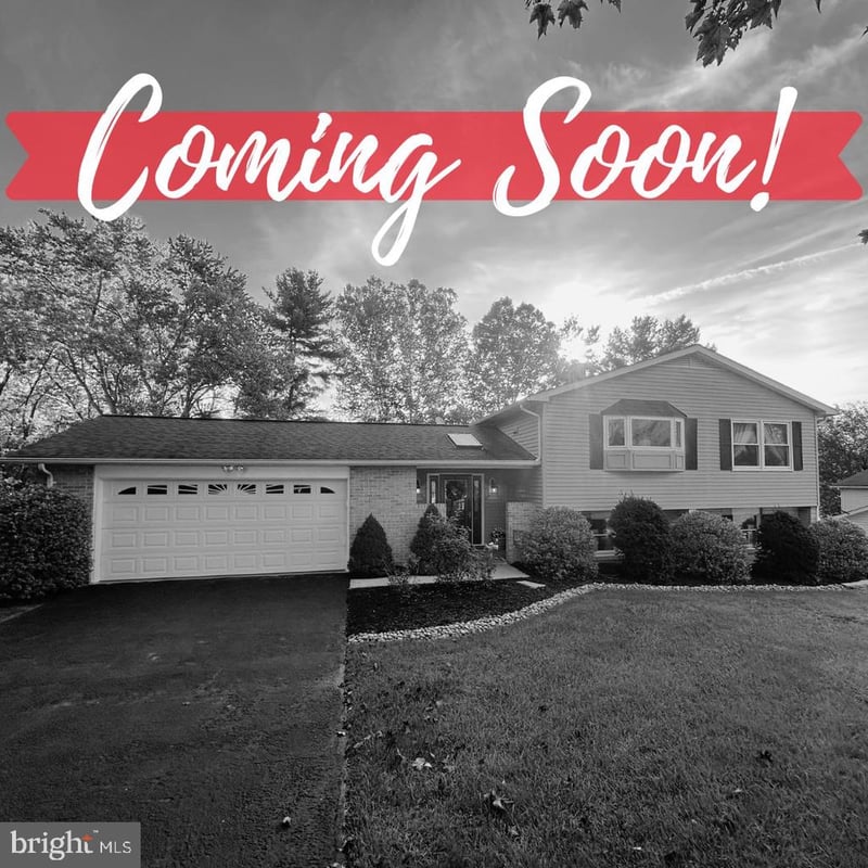 10338 Lombardi Dr, Ellicott City, MD 21042