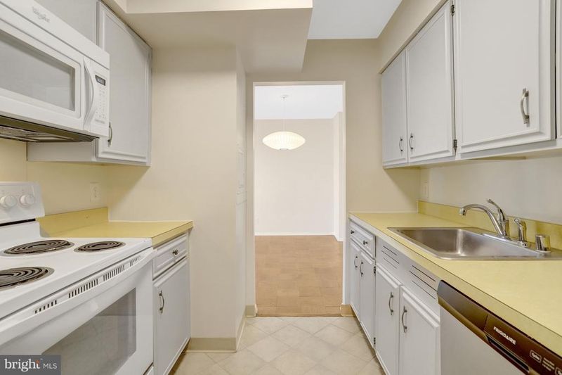3800 Fairfax Dr #1607, Arlington, VA 22203